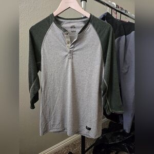 Nike SB Henley size Medium